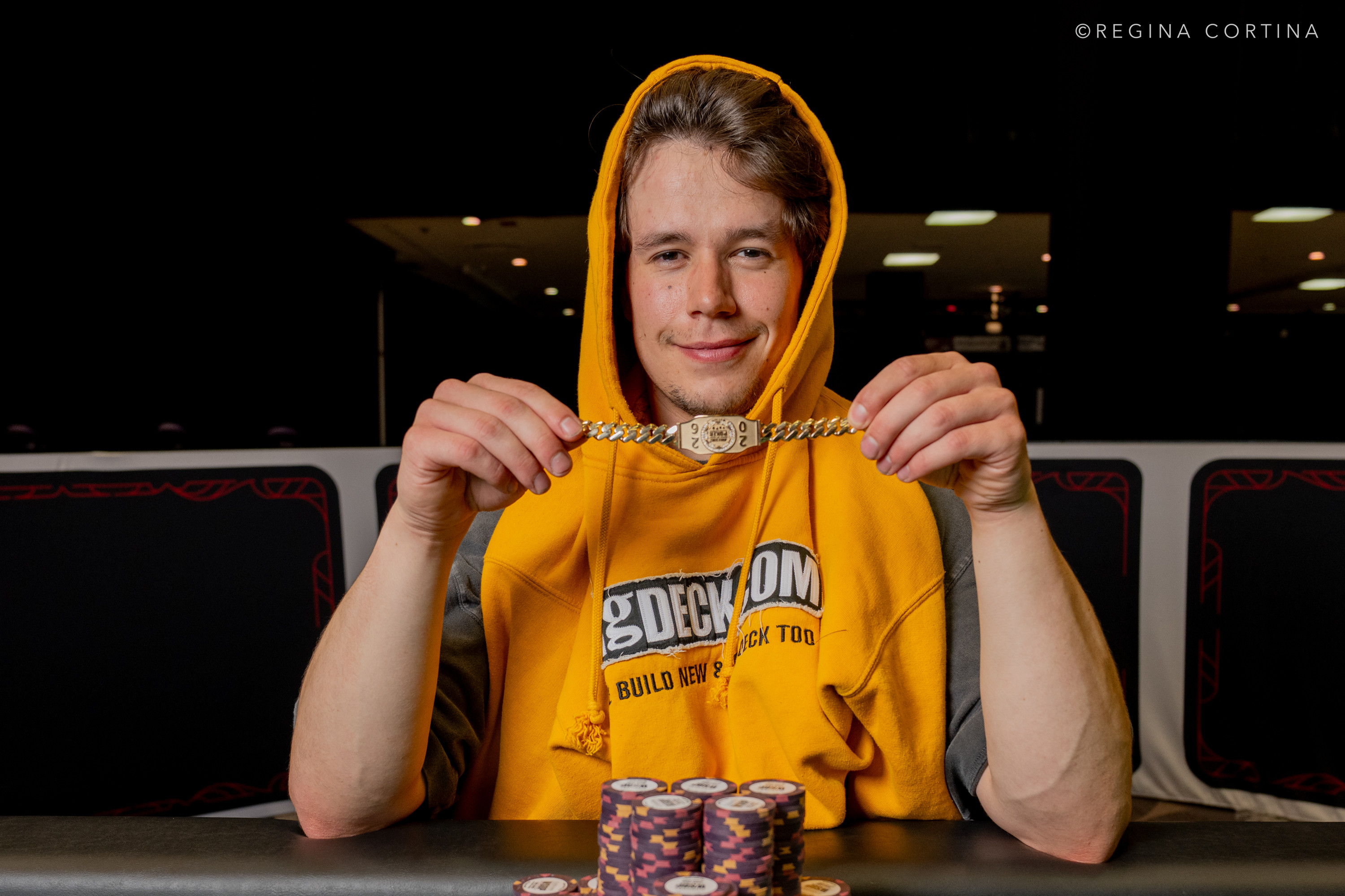 专业解析：Garrett Dwire 在WSOP 2026「夏日储蓄」赛事中的制胜逻辑 - 世博 app - 世博娱乐